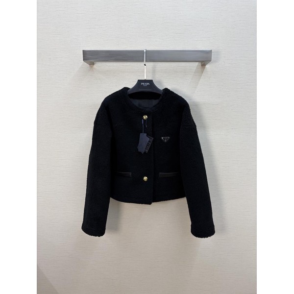 Yi-Prada-001