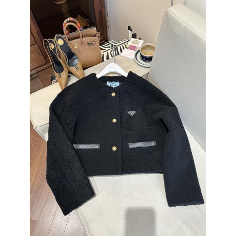 Yi-Prada-002