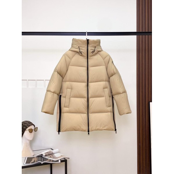 Yi-Prada-040