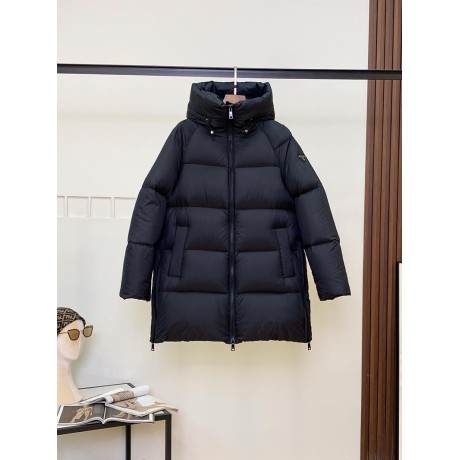 Yi-Prada-042