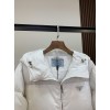 Yi-Prada-070
