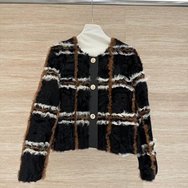 Yi-Prada-081