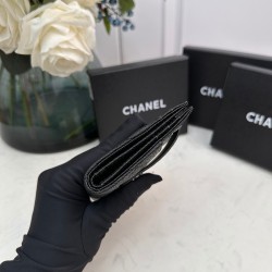 8002シャネル 財布 サイズ：19x10 cm