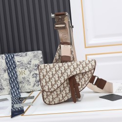 Dior hommeクリスチャンディオール財布  サイズ：20x28.6x5cmcm