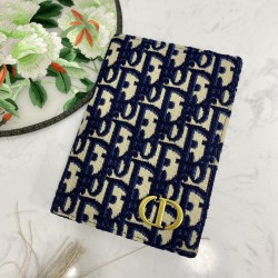 diorクリスチャンディオール財布  サイズ：10X14cm